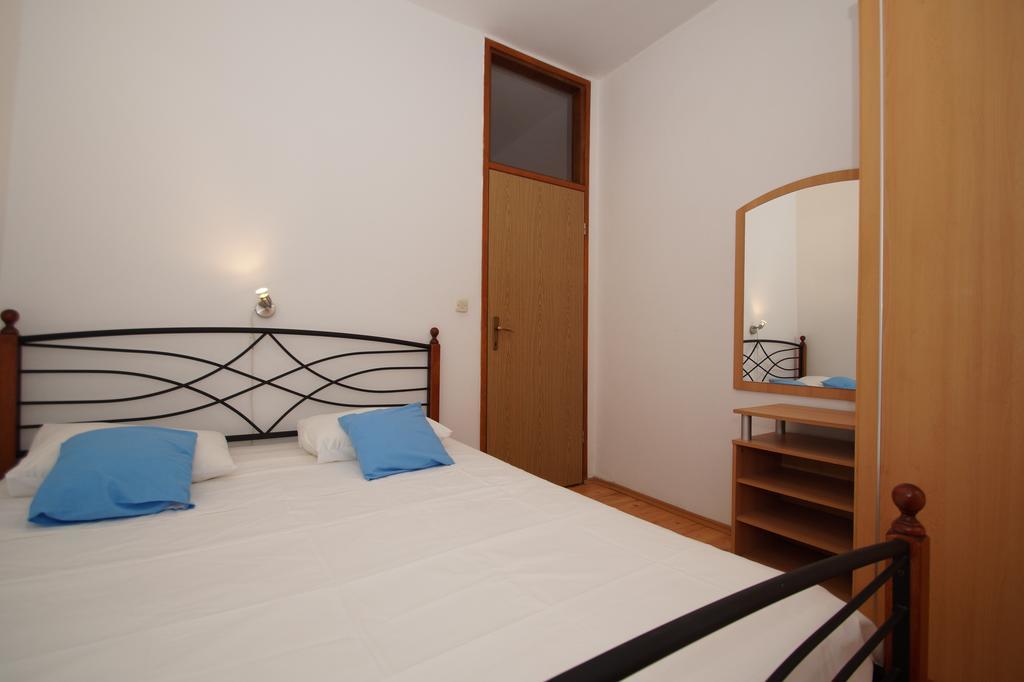 Apartment Chupa Korcula Town Exterior photo